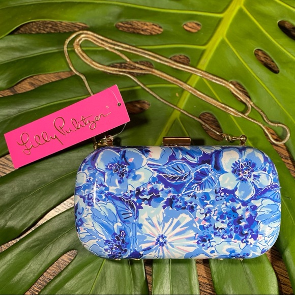 Lilly Pulitzer Handbags - NWT! Lilly Pulitzer Coastal Blue Clutch